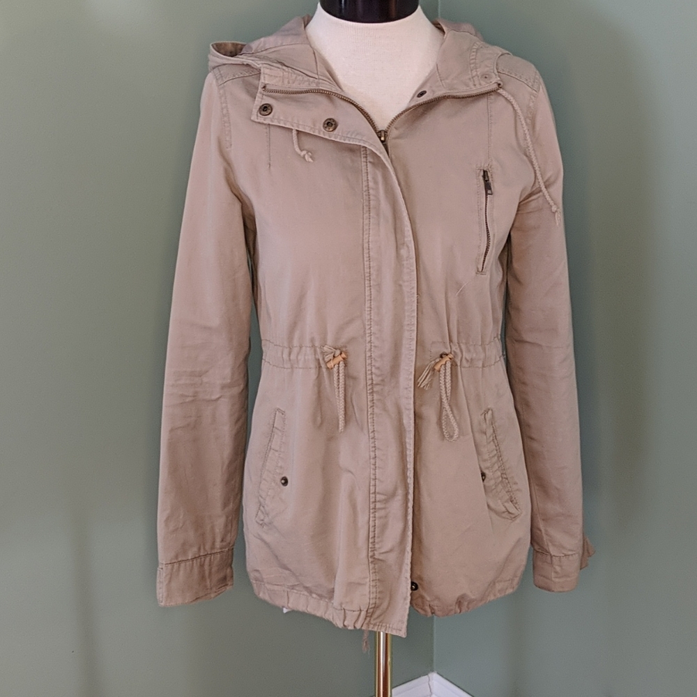 FOREVER 21 women's ulitity jacket.